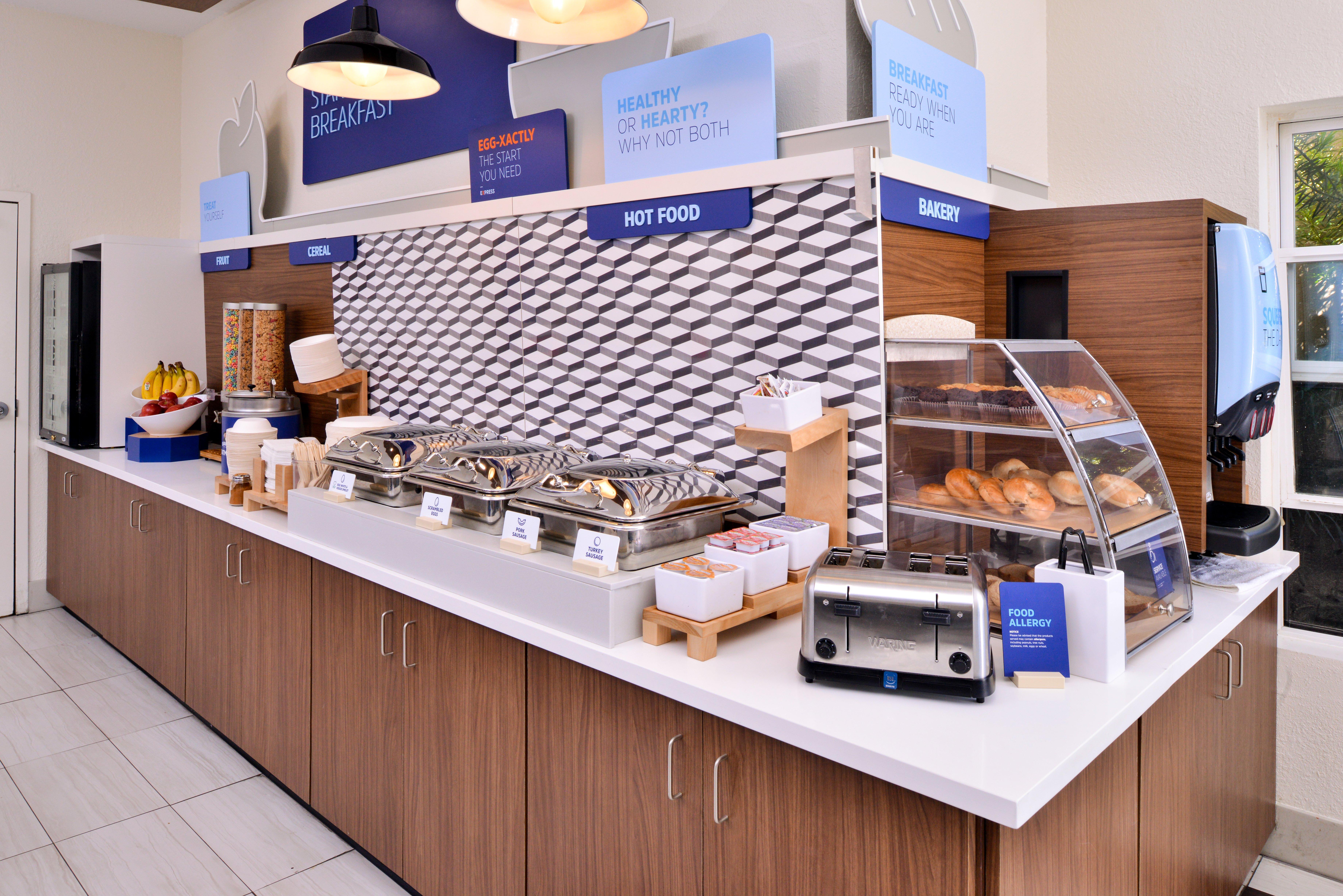 מק'קינליוויל Holiday Inn Express Hotel & Suites Arcata/Eureka-Airport Area By Ihg מראה חיצוני תמונה