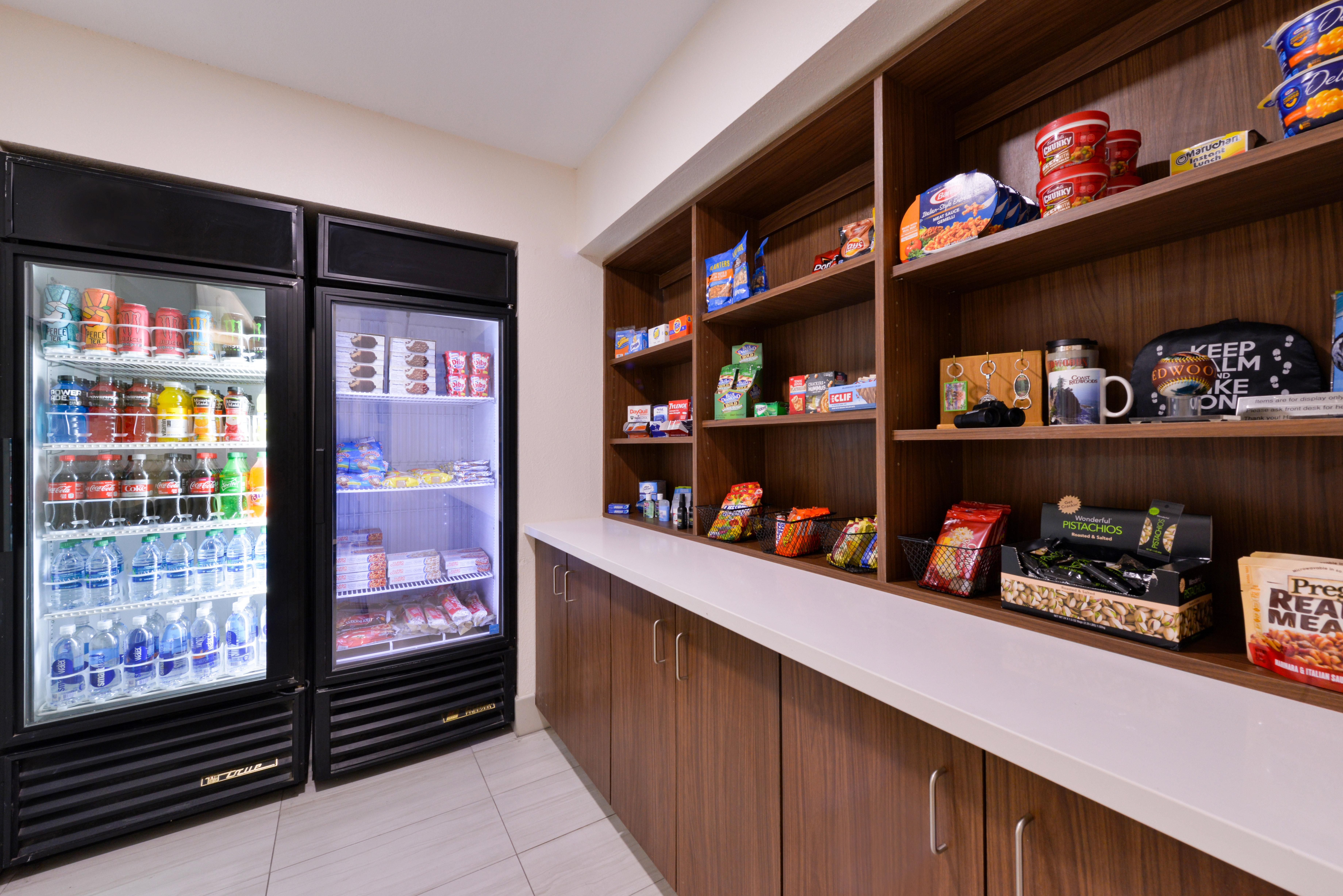 מק'קינליוויל Holiday Inn Express Hotel & Suites Arcata/Eureka-Airport Area By Ihg מראה חיצוני תמונה