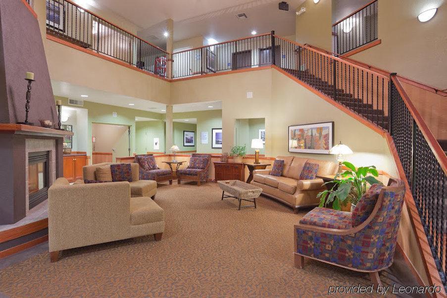 מק'קינליוויל Holiday Inn Express Hotel & Suites Arcata/Eureka-Airport Area By Ihg מראה פנימי תמונה