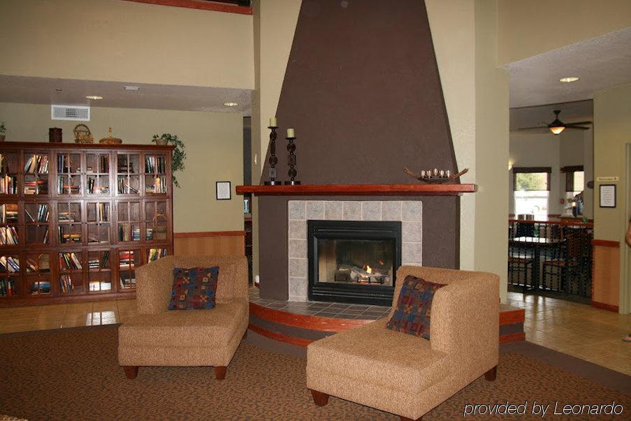 מק'קינליוויל Holiday Inn Express Hotel & Suites Arcata/Eureka-Airport Area, An Ihg Hotel מראה פנימי תמונה